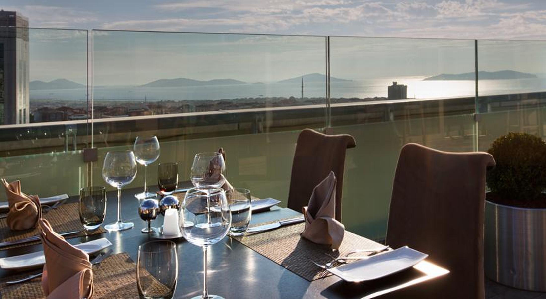 Dedeman Bostanci Istanbul Hotel & Convention Center Exteriér fotografie View from the restaurant